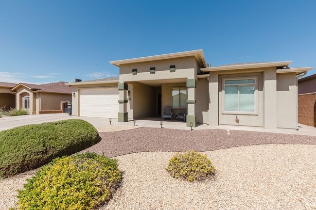 Building Photo - Meticulously kept 4 bedroom home with RV P...