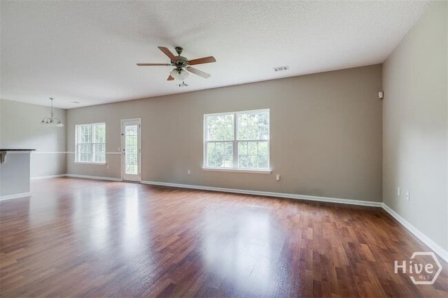 Photo - 62 Peregrine Cir