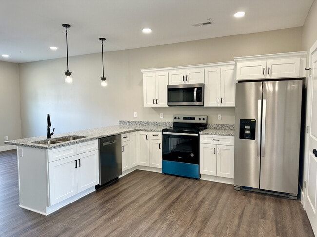 Photo - 1646 S Jefferson Ave