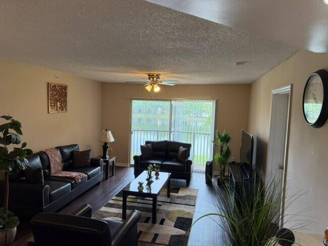Photo - 4163 N Haverhill Rd Unidad 1205