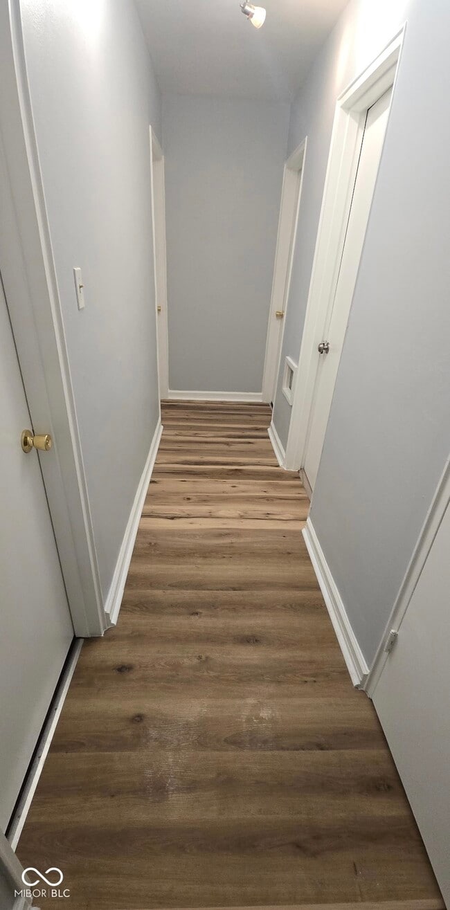 Photo - 402 W 52nd St