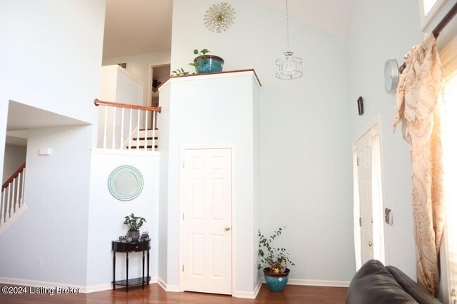 Photo - 10129 Spring Gate Dr