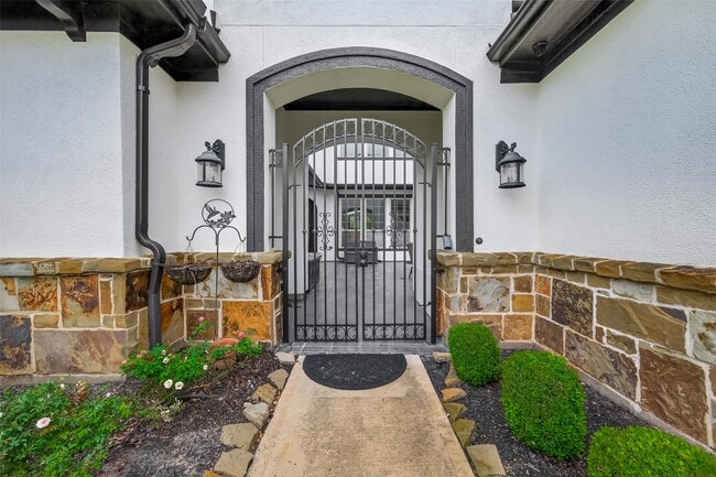 Photo - 2515 Avon Gate Ct