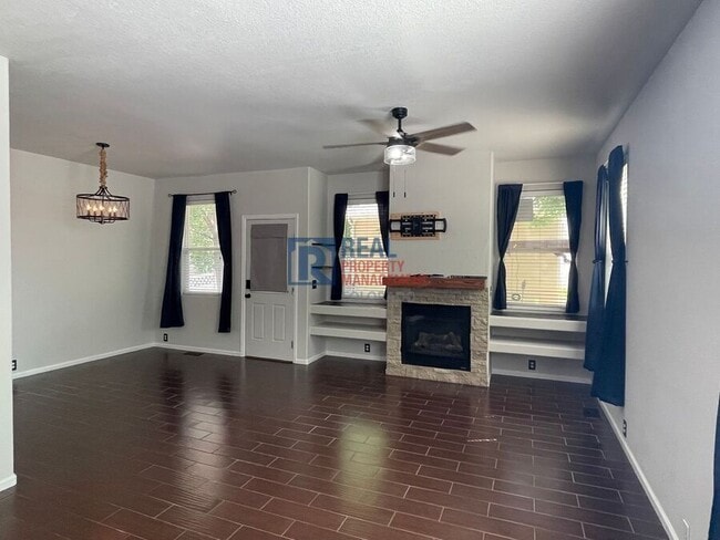Building Photo - 2161 Falkirk Dr Rental