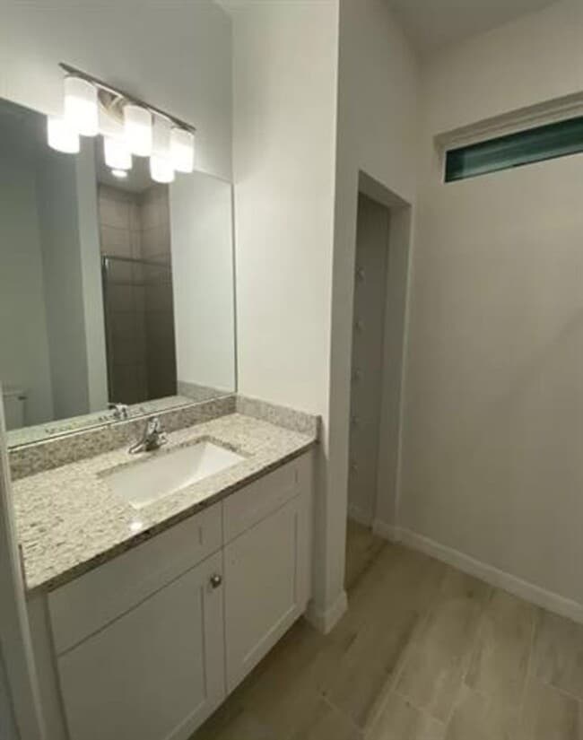 Building Photo - 3503 SW 8th Pl