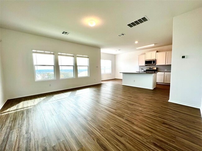 8001 Copper Prairie Bend