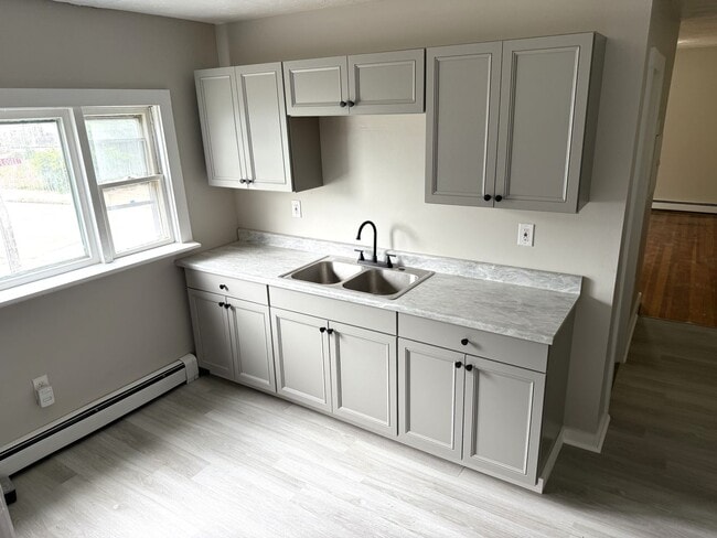 Photo - 220 Logee St Apartment Unit 2