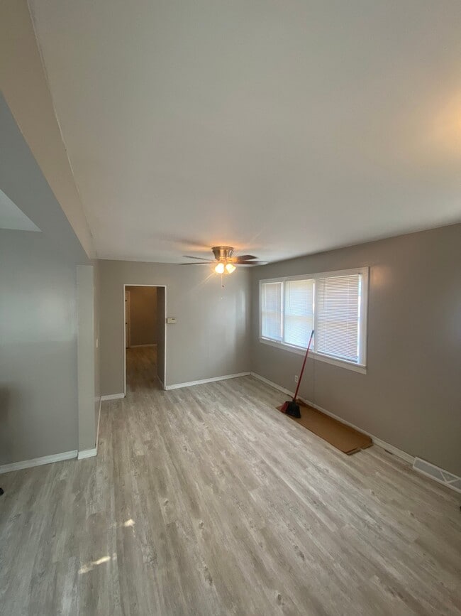 Photo - 4824 N 25th St