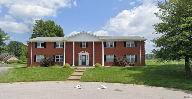 Building Photo - 1717 St Andrews Dr Unit 3