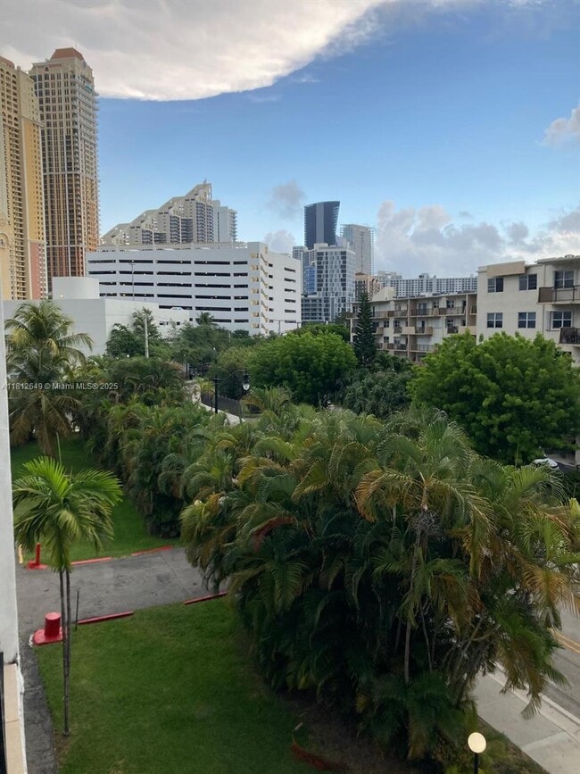 Photo - 18100 Atlantic Blvd Condo Unit 403