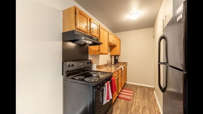 Photo - Cove on 10 - Warren, MI