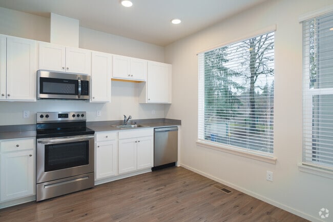 3BR, 2BA - 1357SF - Kitchen