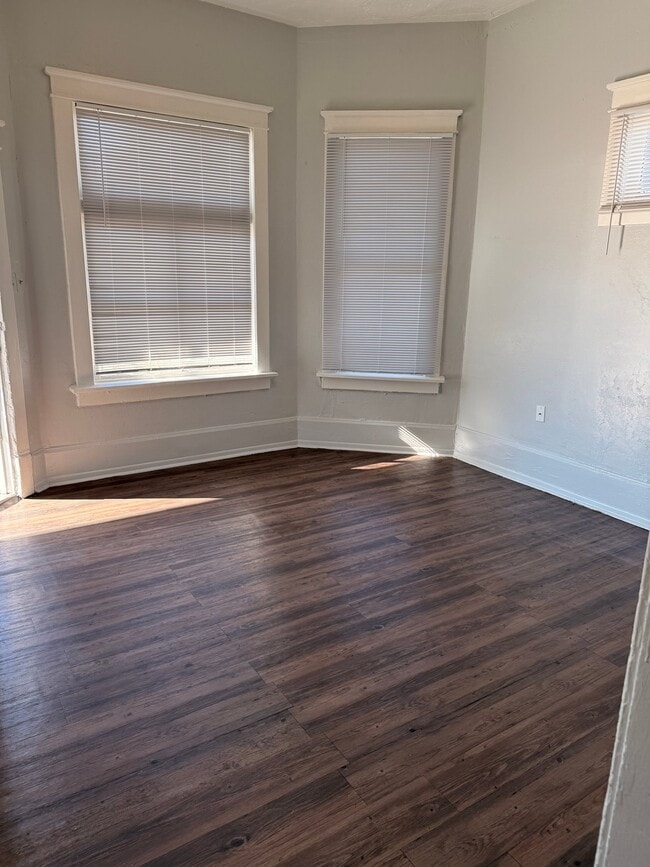 470 W Center St Unit 472