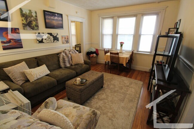 Amazing 2bed in Allston.... Don't miss out! - Amazing 2bed in Allston.... Don't miss out!