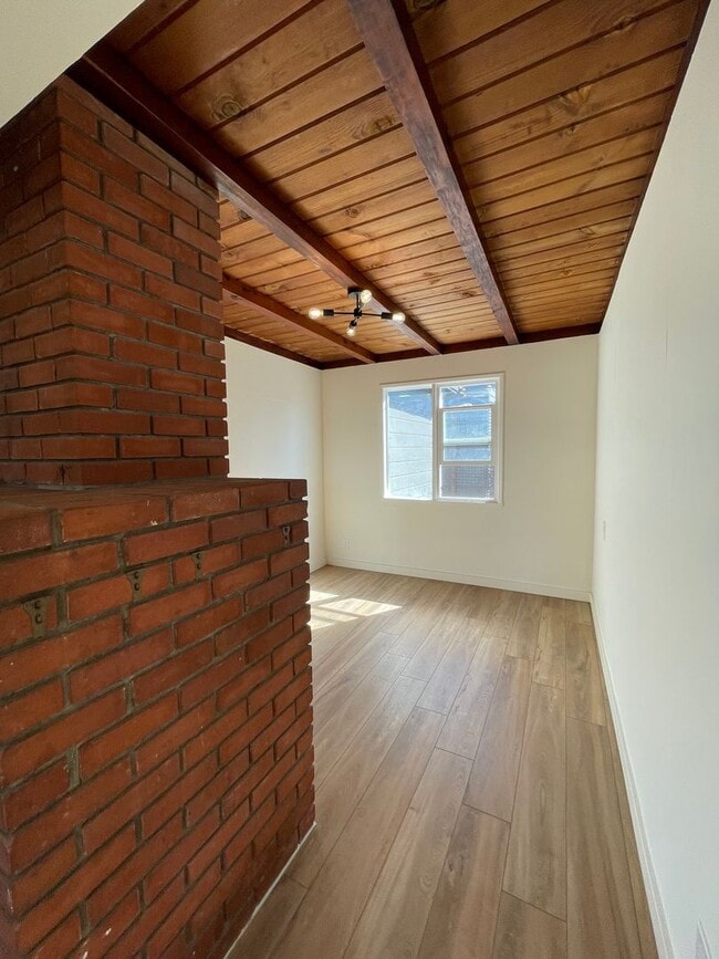 Photo - 489 Manzanita Dr Unit House