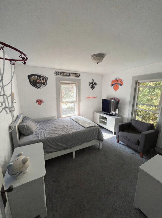 Photo - 32 Talcott Ave