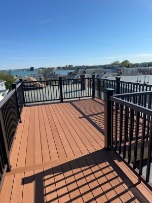 Roof deck - 112 Marine Rd Unit 2