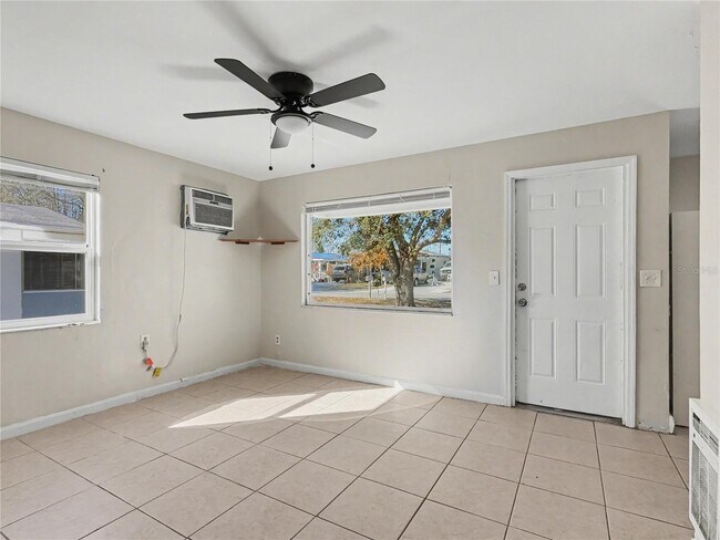 Photo - 42 Princeton Ave