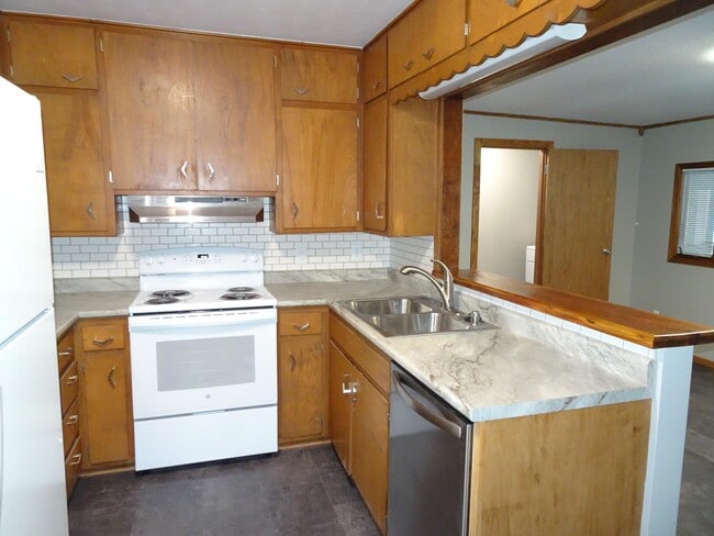 Photo - 6539 Kerman Dr