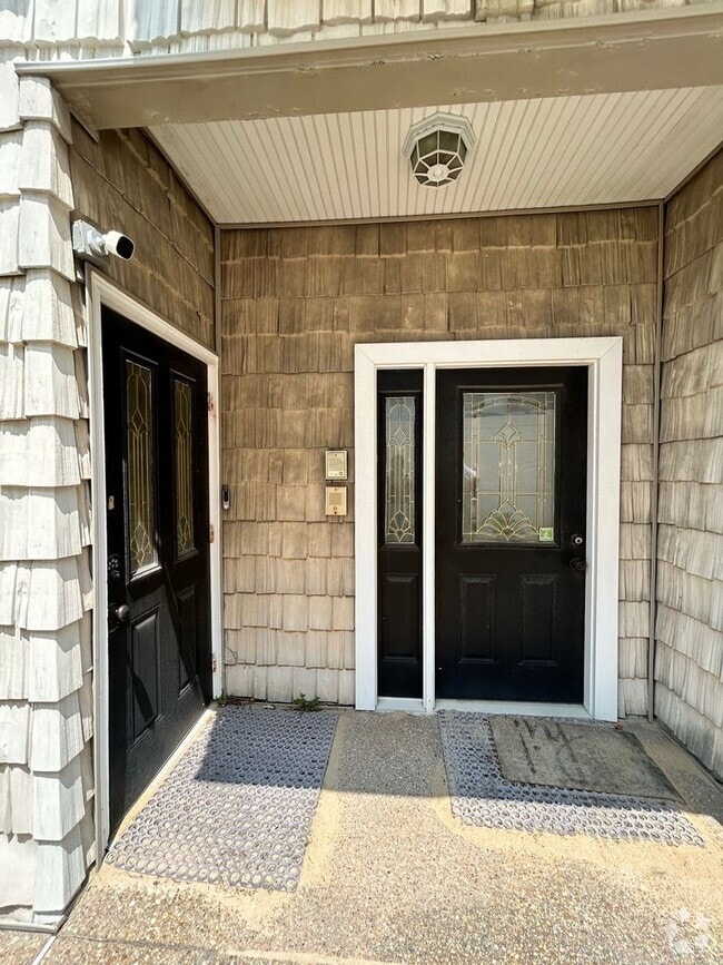Building Photo - 2852 Charlemagne Dr Unit 2852 Charlemagne Dr #1 Rental