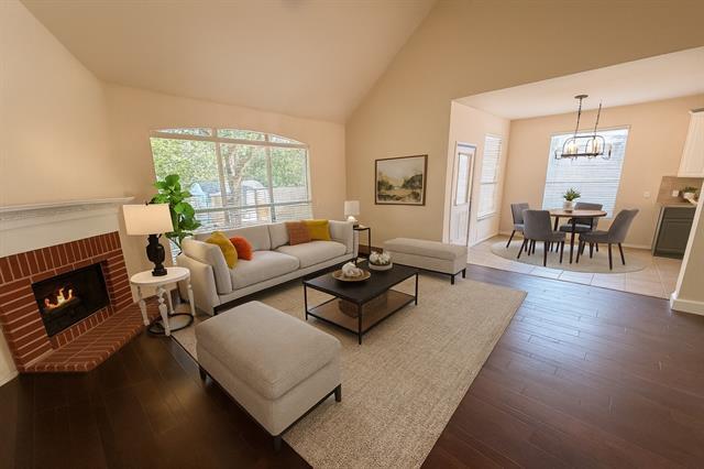 Photo - 418 Sonoma Dr