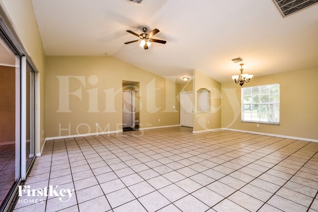 2513 SW 1st Terrace