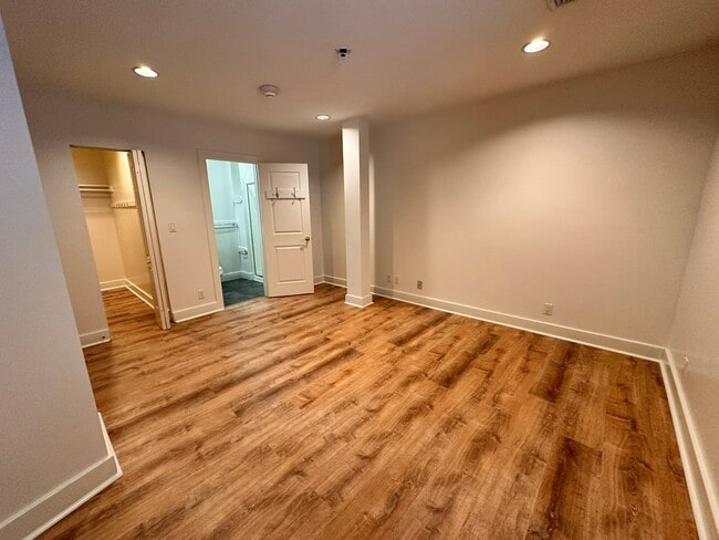 Photo - 523 2nd Ave Unidad 3