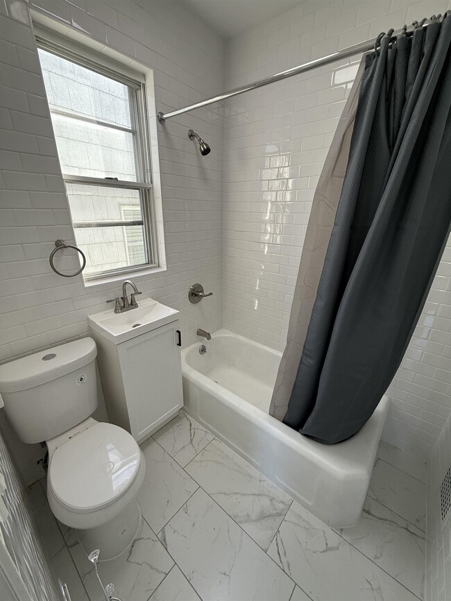 Photo - 308 Pearsall Ave Unit 2