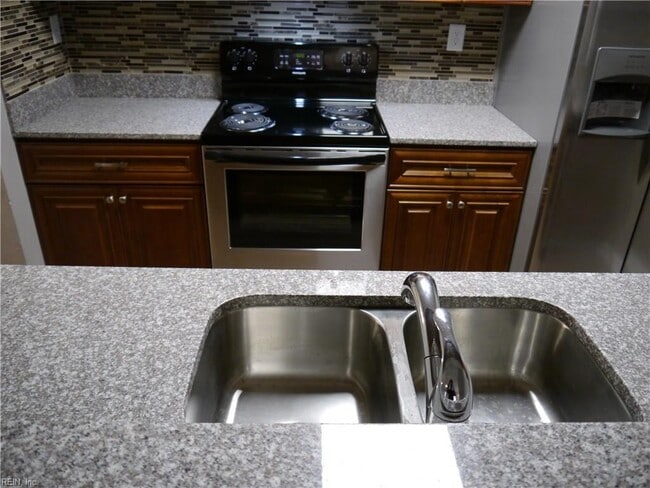 Photo - 5128 Condor St