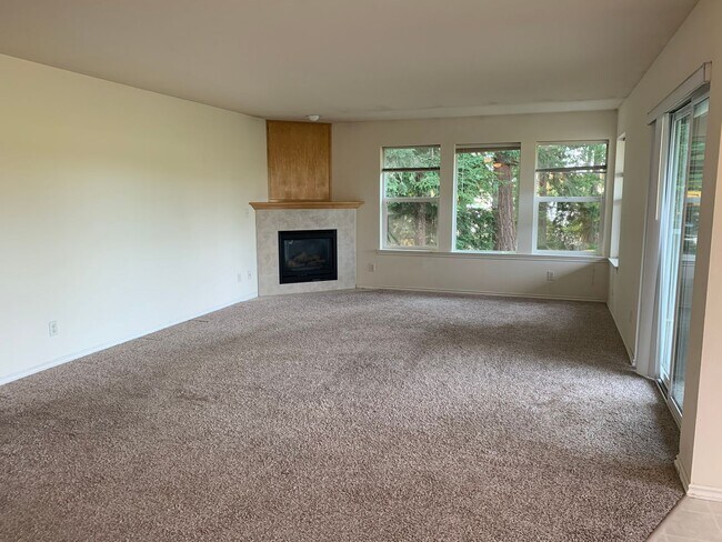 Photo - Large 2 bed/2 bath Condo in Walnut Grove Unidad 322 #101