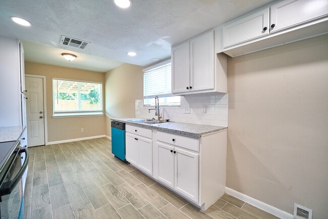 Photo - 7214 Westbranch Dr