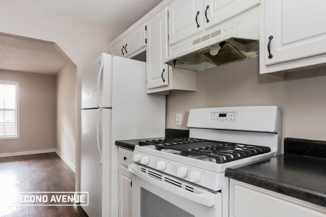 Photo - 1402 N Hampton Dr