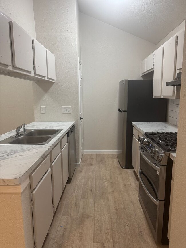 Photo - 1809 Prairie Knoll Ct Unit A