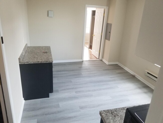 Photo - 1827 S 18th St