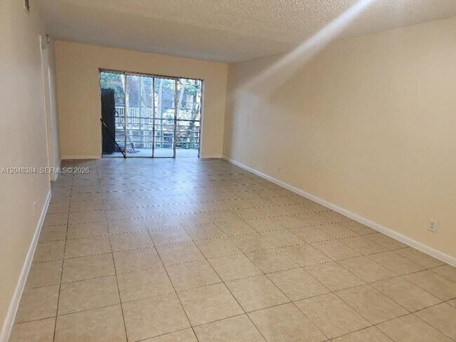 Photo - 1700 NW 58th Terrace Unit 2E