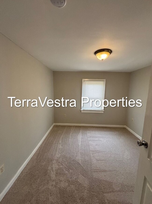 Photo - 366 Main St Unit Apartment C