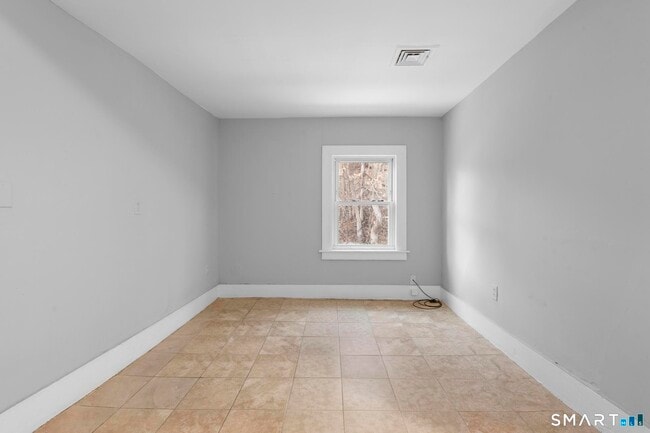 Photo - 19 Woodbridge Ave