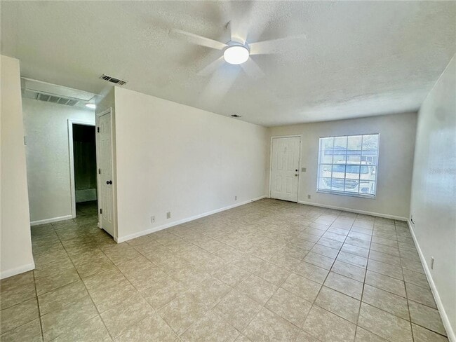Photo - 5638 Struthers Ct