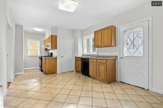 Photo - 75-77-77 Lebanon St Unit 1