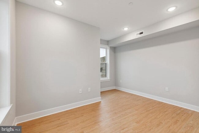 Photo - 2454 N 2nd St Unit 3B