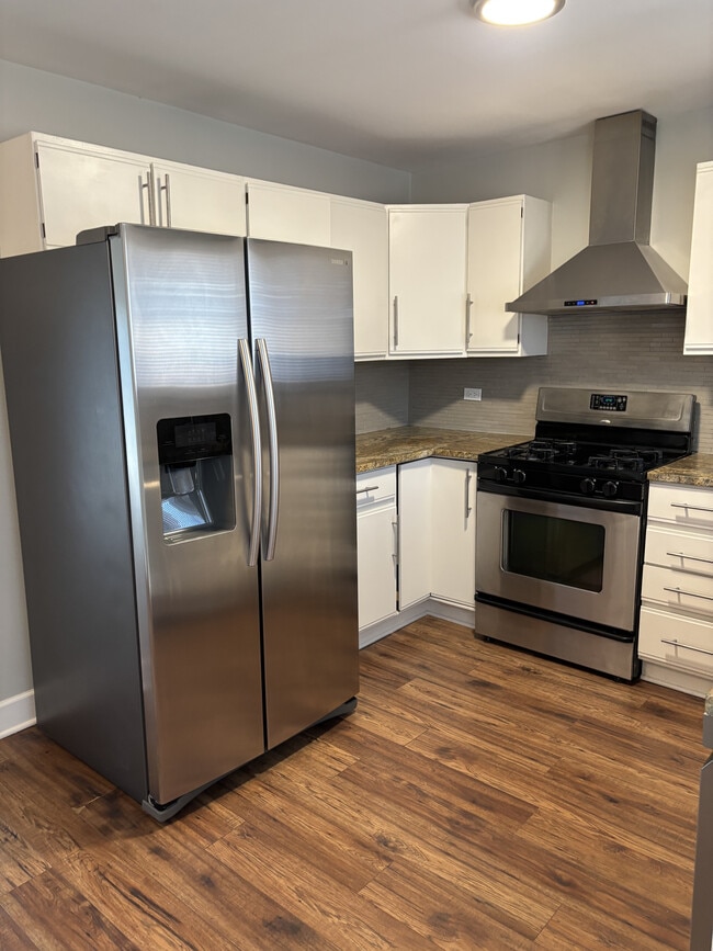 Photo - 5991 N Northwest Hwy Unit APT 302