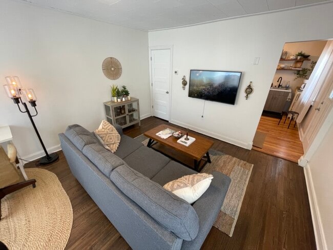 Photo - 1222 Saint Clair Ave