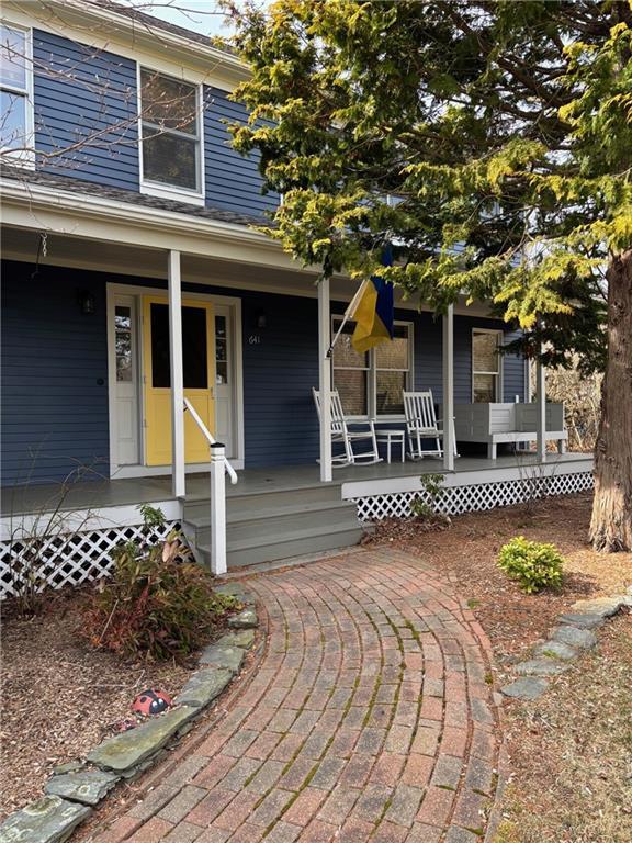 Photo - 641 Middle Rd