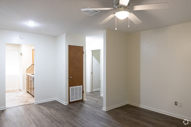 Building Photo - 1853 Avenue of America Rental