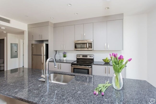 Photo - 1451 Tremont St