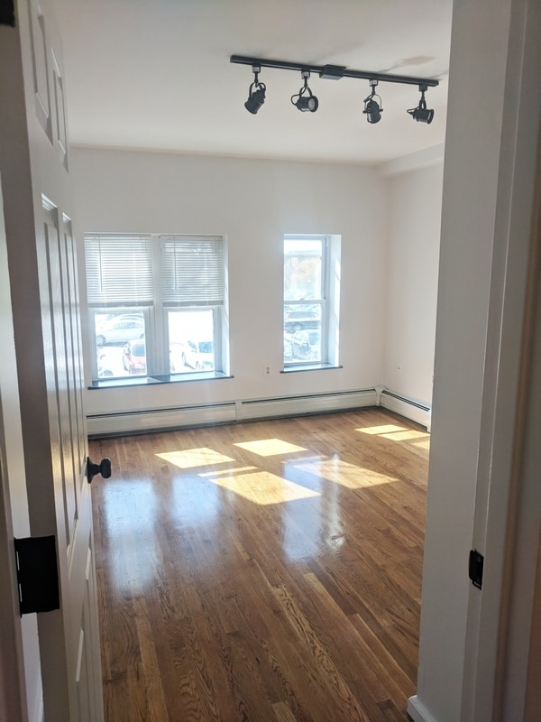 Building Photo - 63 Cannon St Rental