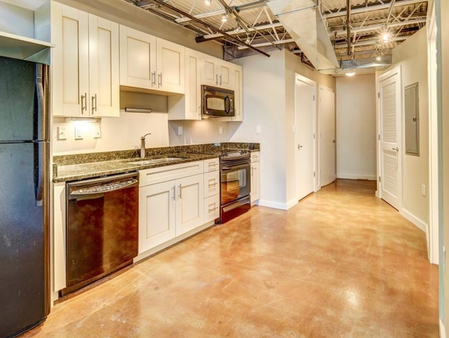 Photo - 415 St Pauls Blvd