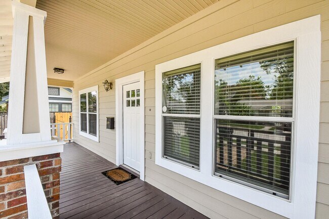 Photo - 1307 Walton St
