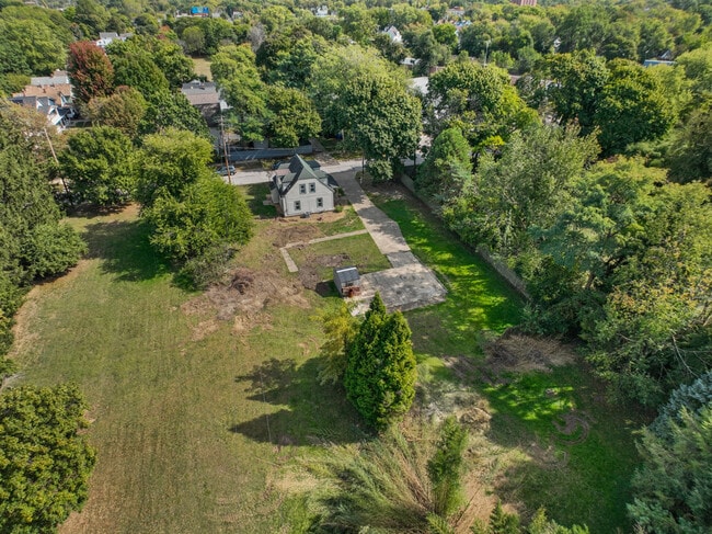 Photo - 50 Garfield Ln