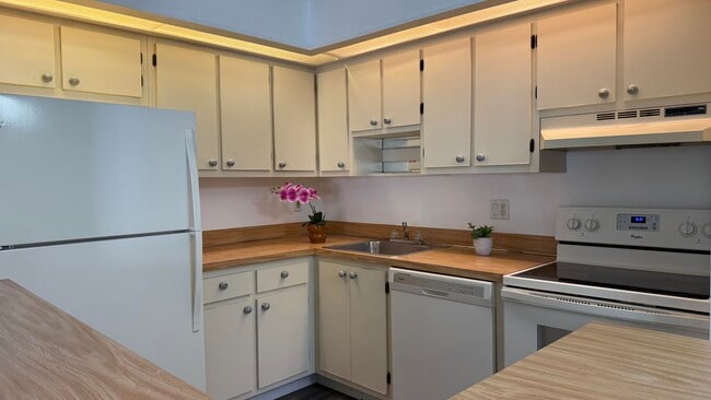 Photo - 9419 S Belfort Cir Unit 9419